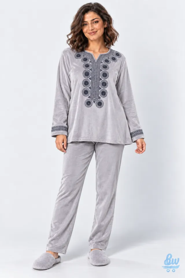 بيجامة COCO Home wear حريمي شتوي قطيفة قطعتان - 754